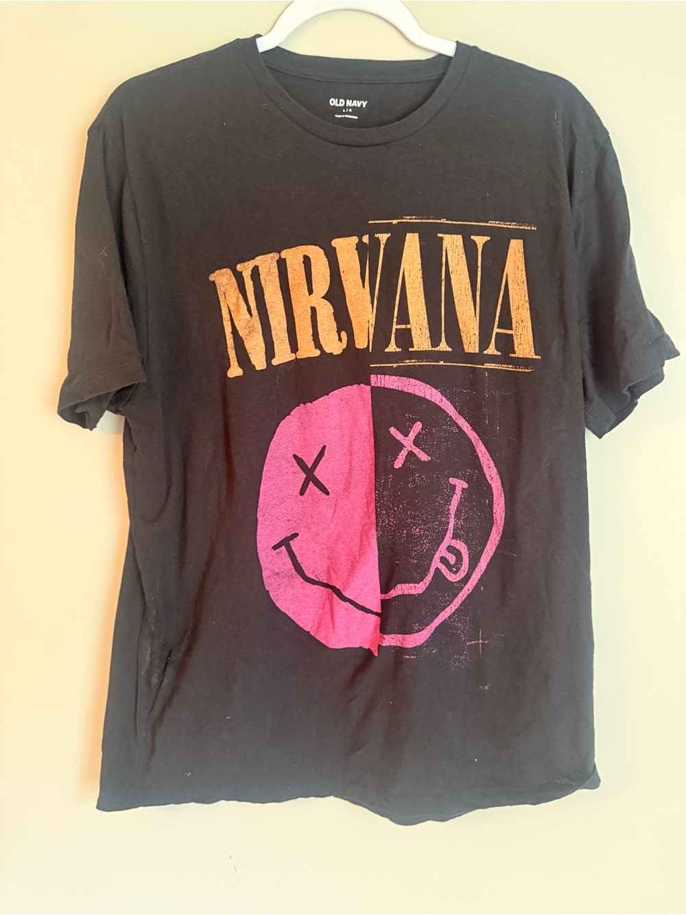 Nirvana Graphic short sleeve Tee in Black with Pink Logo large